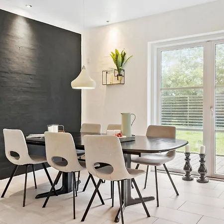 別荘 Stunning In Harboore With Wifi