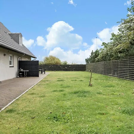 Stunning In Harboore With Wifi هاربور